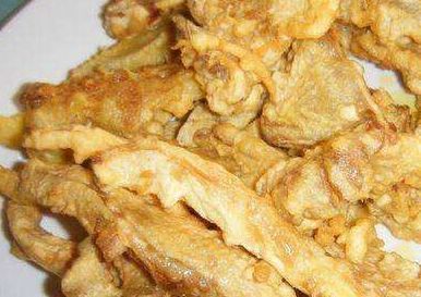 难怪|炸蘑菇时,包裹淀粉还是面粉?其实都不对,难怪蘑菇不香脆!