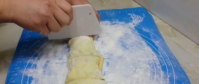 老板|以后面粉就这样做,撒1把葱花,比鸡蛋饼还好吃,学会自己当老板