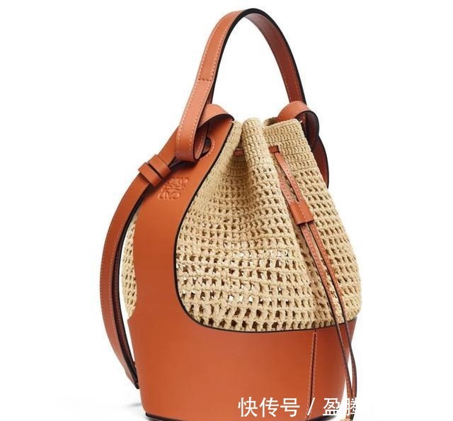 包包|日本杂志上的包包,为什么每一款都好想要!适合凹造型又很实用