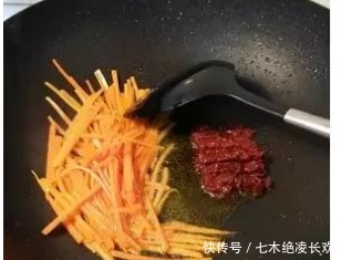 下锅|做鱼香肉丝,千万别下锅直接炒肉,多加一步,比饭店的好吃10倍