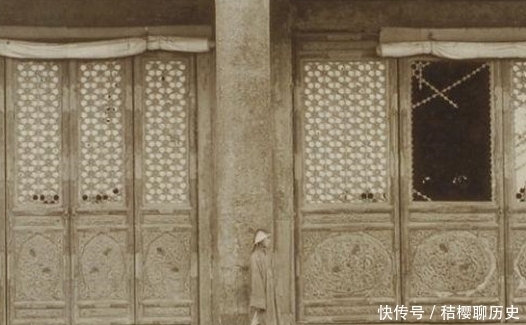 紫禁城|上世纪初期的紫禁城:破败荒凉,杂草丛生,令人颇为感慨