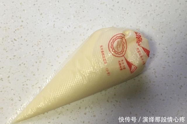 搅拌均匀|两孩子就馋这小点心,香甜可口又酥脆,简单易做学会不用买