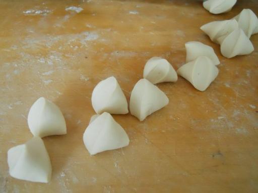 闻到|秋天不能错过这馅的饺子,比韭菜要清香脆口,闻到就流口水,过瘾