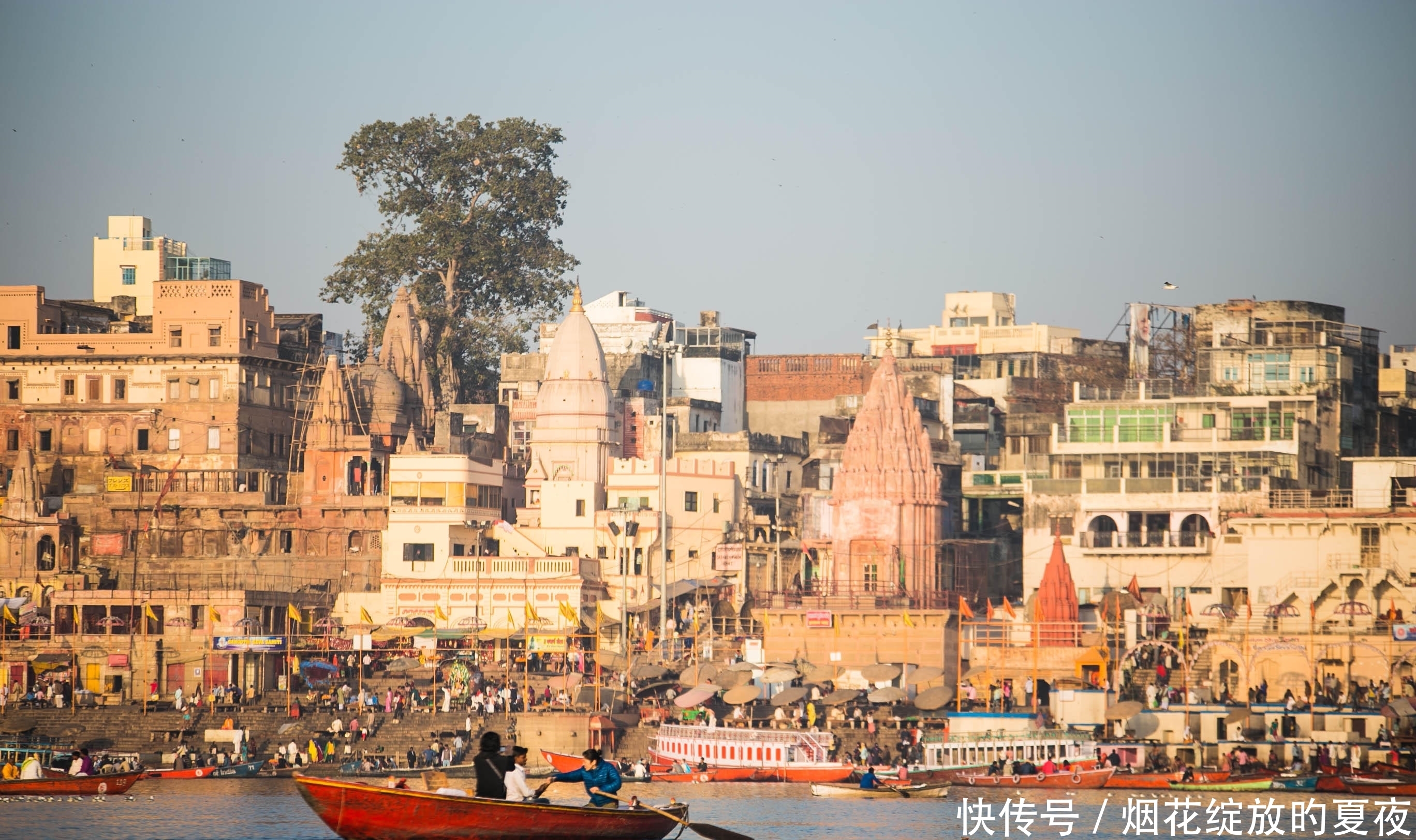 上前|去印度游玩,碰见戴鼻环、脚铃的女人,不要上前搭讪