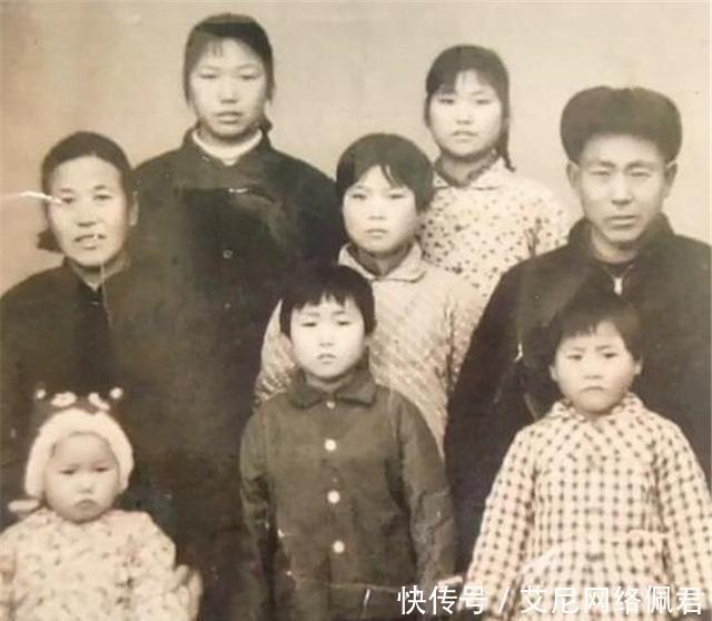 现状|夫妻俩连生8个女儿，因没儿子被全村嘲笑，如今一家人的现状如何