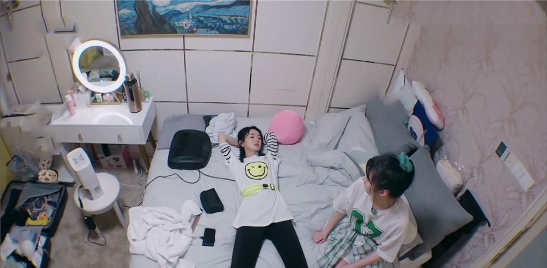  秦海璐|《中餐厅》：“套路”再现，赵丽颖拿黄晓明+秦海璐双重“剧本”