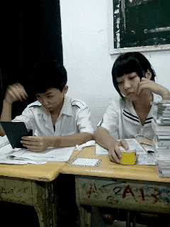 体验|搞笑GIF:小孩子,我想问问你此时蛋疼不疼呀?不亲自体验下哪里知道是啥快乐