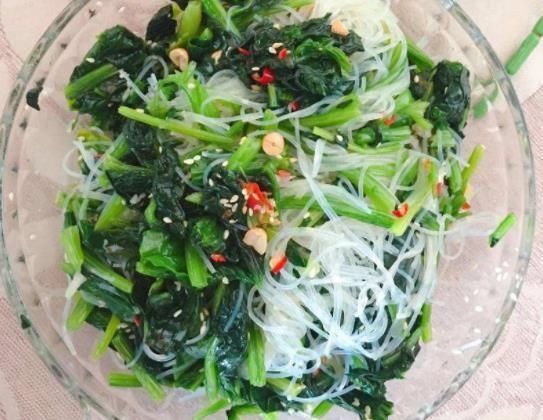 简单|天热没食欲就吃它，一看就很清爽，简单易做，一天吃三次也不腻