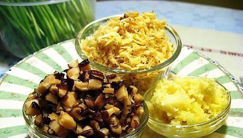 大错特错|包韭菜饺子,直接拌馅是大错特错,多加1步,韭菜翠绿,还不出水