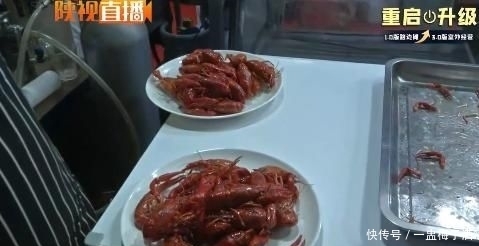 老板|馋到灵魂!陕视新闻记者采访,遭遇最“傲娇”烤肉店老板“狂怼”