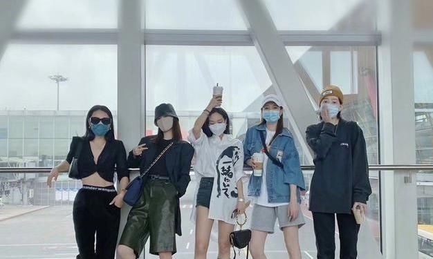 姐姐|《乘风破浪的姐姐》官宣定档,粉丝们做的爱豆宣传图太有排面了