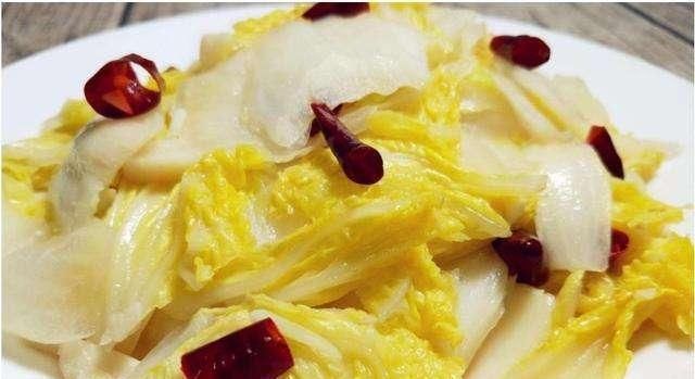 尽量少|4类人被医生点名:白菜要尽量少吃,最好不吃?告诉你原因!