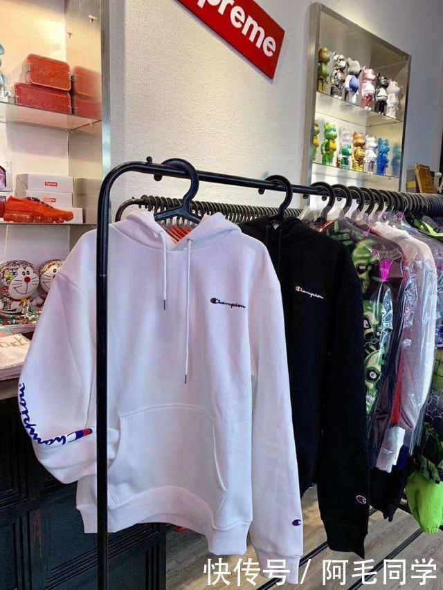 品牌|轻奢服饰撑起市场增量?品牌加盟店下沉市场,决心从何而来