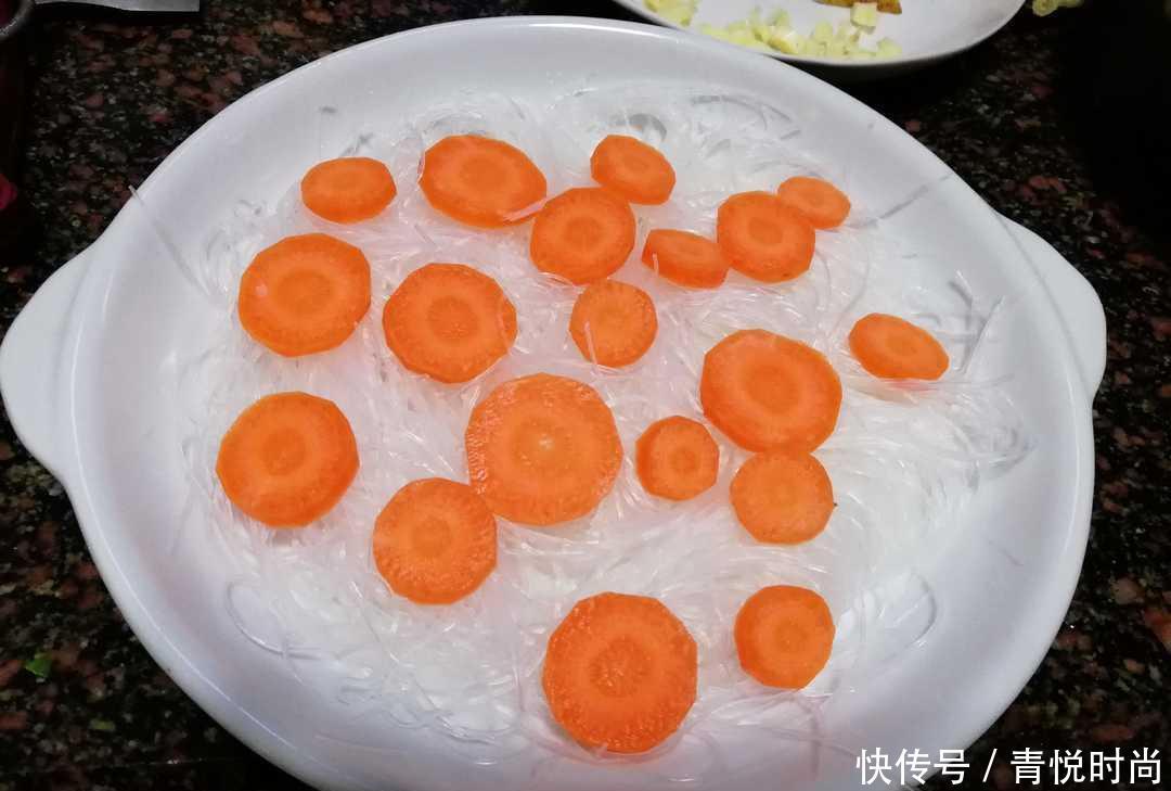鲜甜|青蛾蒸粉丝,鲜甜美味,一点也不浪费
