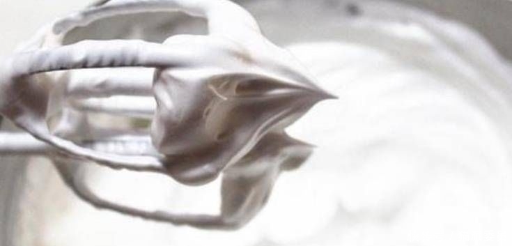 不用|一碗黑米，做一个又甜又软的黑米蛋糕，不用烤箱，不用发酵，非常简单