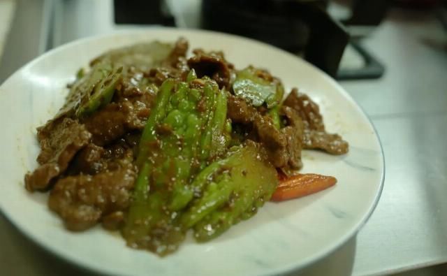 鲁大东|餐饮人日记之「神厨驾到」俊哥鸡老板俊哥和书法家鲁大东