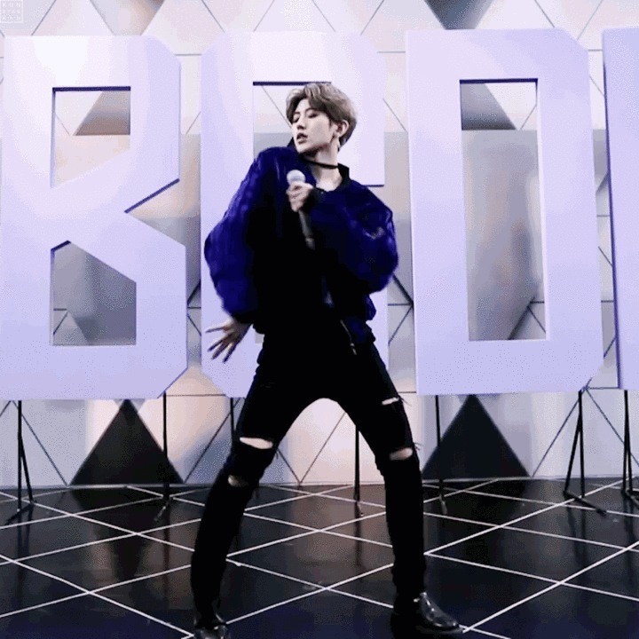  杨颖|蔡徐坤腿究竟有多长沙溢要求他做5个俯卧撑后，杨颖意外被圈粉