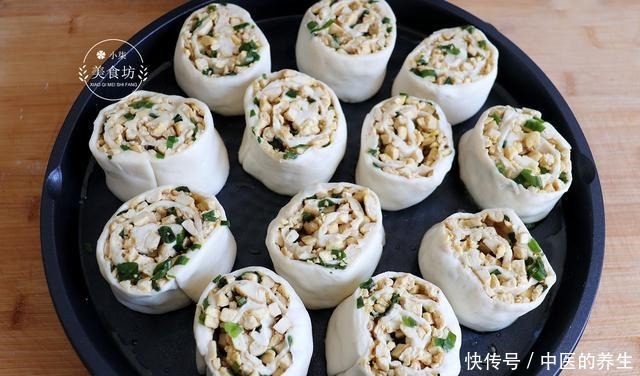 不用|豆腐里加3个鸡蛋,不用蒸不用炖,层层裹着馅料,比包子简单过瘾