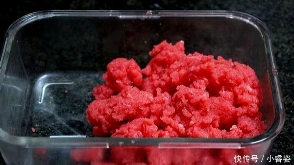 牛肉饼|家庭版牛肉饼制作教程,调馅有讲究冷藏1小时,汁多还鲜香