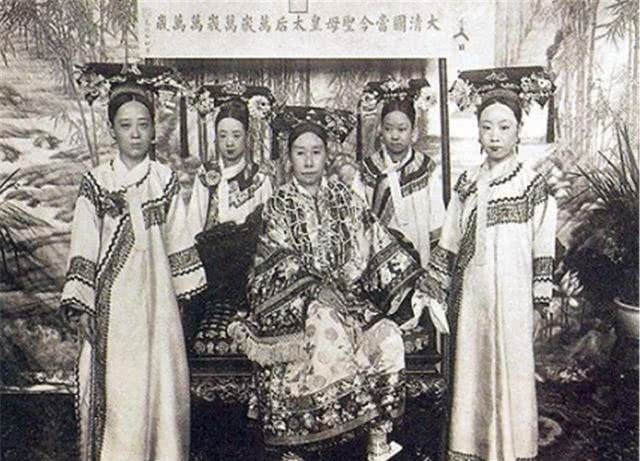 奕劻|溥仪：朕的大清亡了，只怪这样一个人，不是乾隆，也不是慈禧