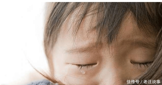  妈妈|妻子车祸去世一年，丈夫带孩子逛超市，孩子追着女人跑，大喊妈妈