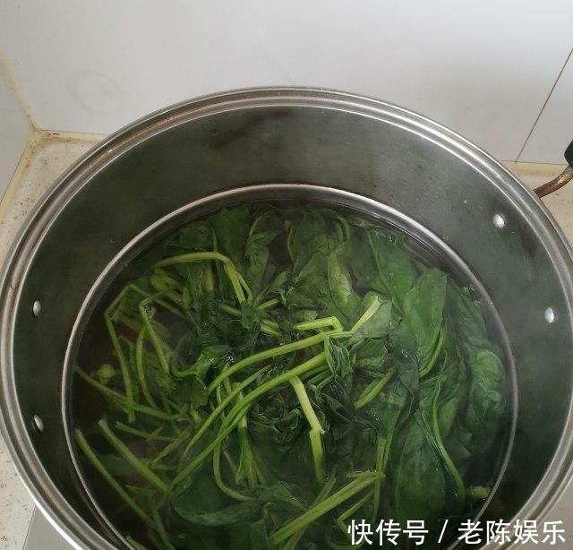 简单|清炒菠菜,简单方便家常菜