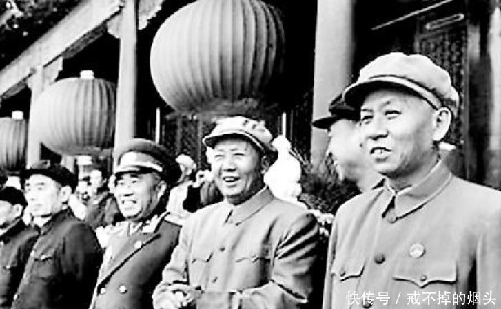 和毛主席|我军历史上的五虎将, 五人之间互相不服, 却唯独只服一人!