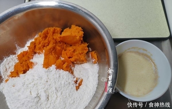  松软|面粉花样做法，一卷一蒸，有牛奶有粗粮，松软香甜，刚出锅吃3个