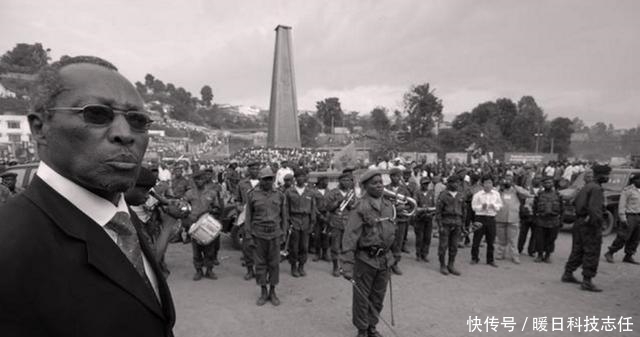 总统|此人59岁成总统, 在位仅4年被下属枪杀, 死后儿子成总统统治至今