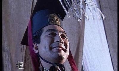 傀儡|史上最窝囊皇帝,当了13年的傀儡,却因一个女人崛起了