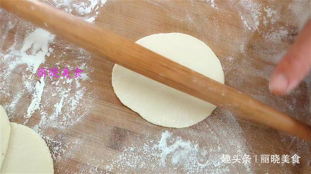韭菜碎|蒸包子,牢记不要直接上锅蒸,诀窍告诉你,包子松软好吃,不塌陷