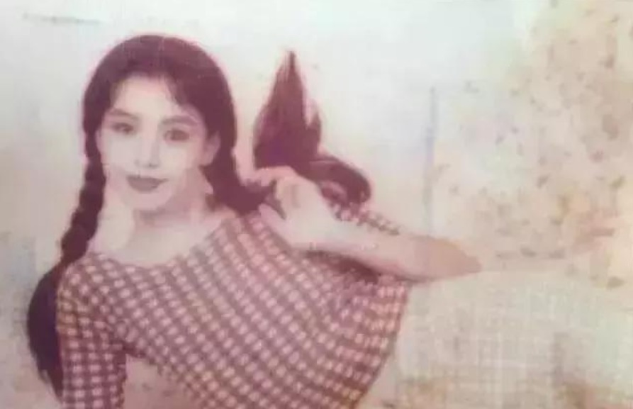 老照片|老照片:80年代妈妈的老照片,那个年代的才是真正的没有PS的美