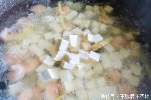  食材|小孩的“长个汤”，补钙还是这2种食材强，鲜香开胃1碗喝精光