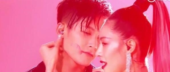  观看|一定要看钟楚曦檀健次的合作舞台！抹口红ending pose反复观看一百遍