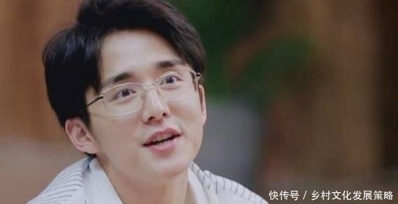 表情|张新成说喜欢郑爽是“人之常情”,谁注意到谭松韵表情?CP粉心碎