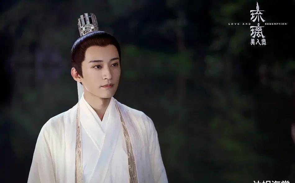  镜头|《琉璃》男二腾蛇百搭，全程陪璇玑追夫，1个动作成就最出彩镜头