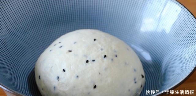 详细|想吃馓子不用买,教你详细做法和比例,咸香酥脆,小时候的味道