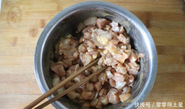 鲜嫩|国宴名菜宫保鸡丁怎样做多加这1步肉质鲜嫩多汁，吃一口就爱上