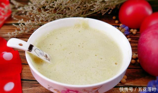 水果|打豆浆时,多加1样水果,1样粗粮,豆浆香味浓郁,入口甘甜丝滑