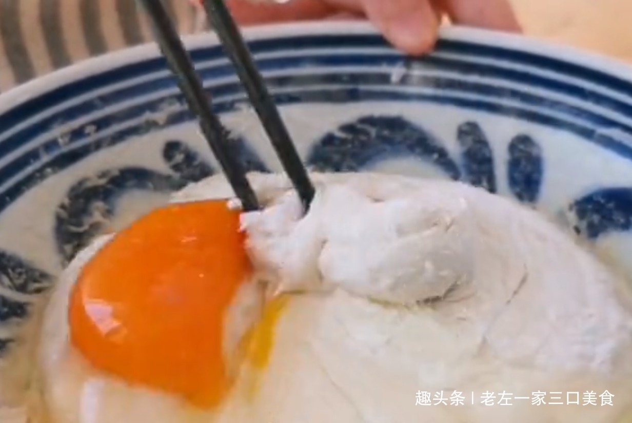 懒人|懒人早餐做法,不揉面不发面,手不沾面,出锅比红烧肉还香,解馋