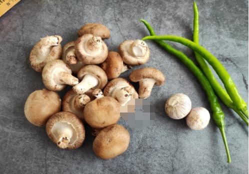 就要|这菜要多吃,咸香下饭,给肉都不换,我家隔三差五就要吃