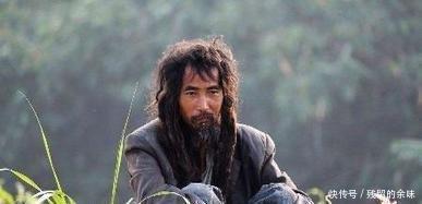 路遇|乾隆微服私访,路遇一乞丐相谈甚欢,一会派侍卫杀了!