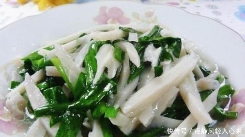  发黑|清炒莲藕时,千万不要直接焯水,少了这一步,难怪不香不脆还发黑!