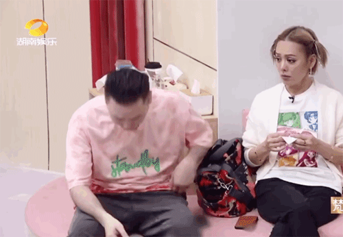 不满|《浪姐》再受争议,孟佳排名倒数第一让人不满,导师压力比姐姐大