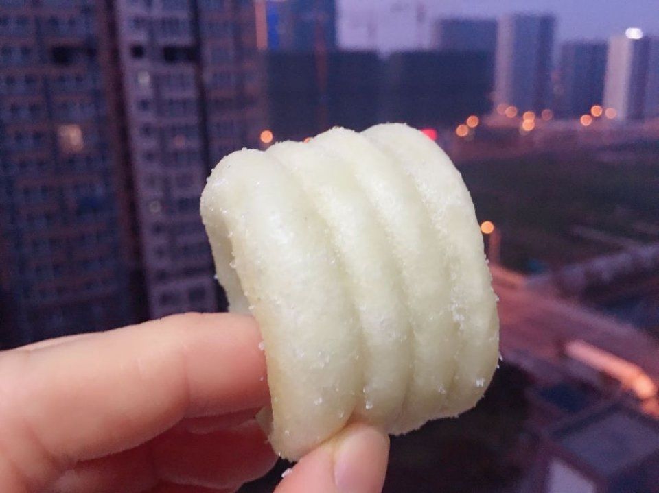 白糖|白糖和糯米粉还能这么吃,第一次吃就吃上瘾了,外酥里糯