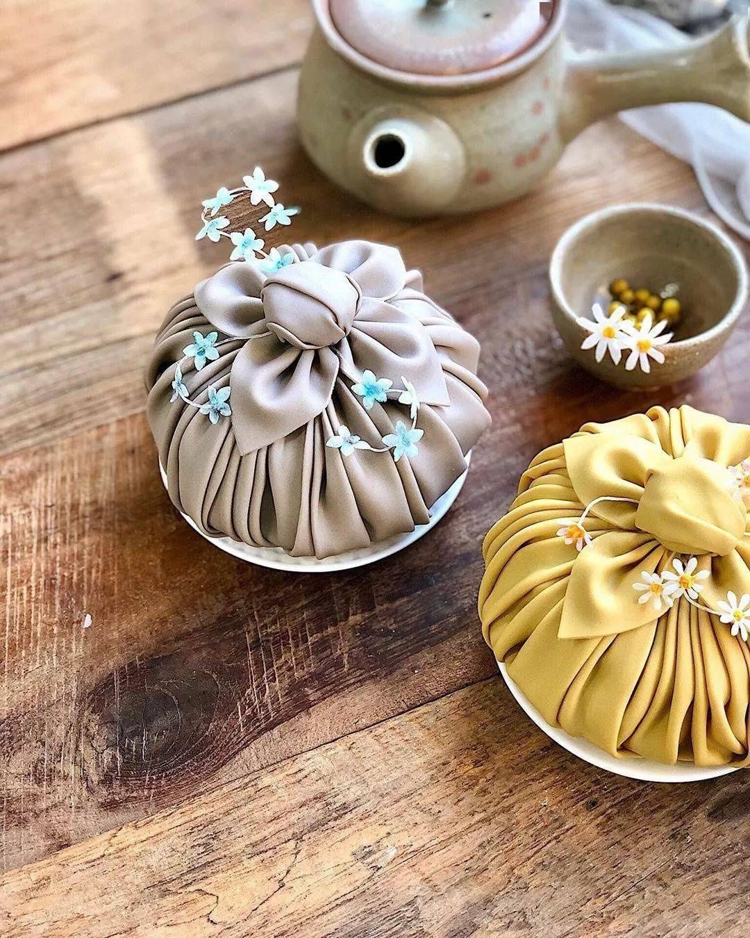 包袱蛋糕|脑洞太大韩国小姐姐晒神秘蛋糕,引百万粉丝每天催更太美了,每一张都让我流口水…