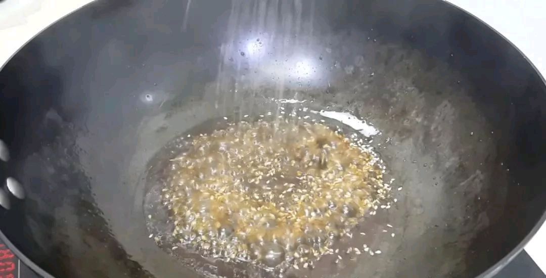 丸子|到吃萝卜的时候,我教你怎么做萝卜肉丸它们味道鲜美,但不油炸你吃得越多,它们就越香