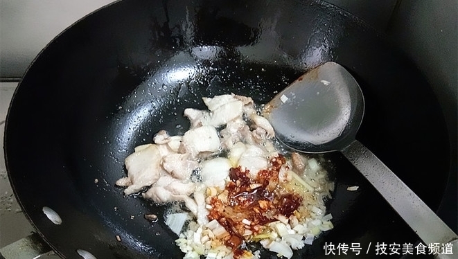  1茶匙|夏季多吃这食材，2块钱1斤，蛋白质含量高，鲜香解馋，比肉还香