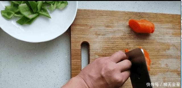 家人|改进鱼香豆腐,三个关键点,就让豆腐入味,色香味俱全,家人赞!