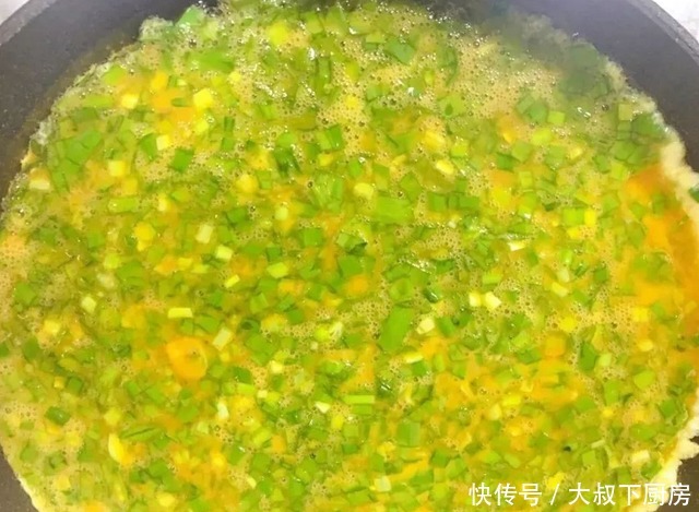 香嫩|韭菜怎么做?大叔教你韭菜煎鸡蛋,香嫩味美,简单易学,非常好吃